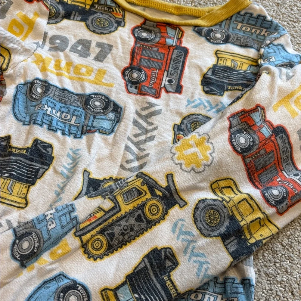 Tonka 5T Pajama Sets